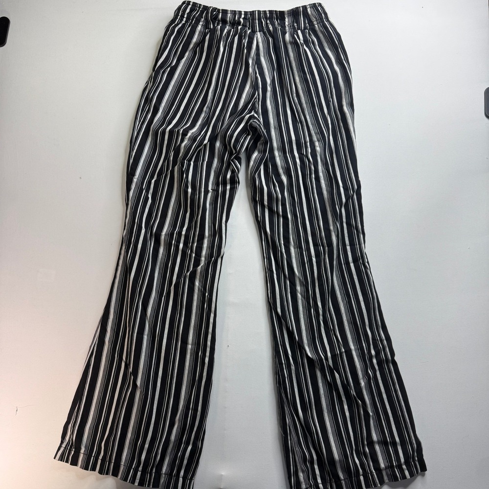 Y2K Vtg Striped Wide Leg Pants Women's Size 2 Black‎ White Boho Low Waisted